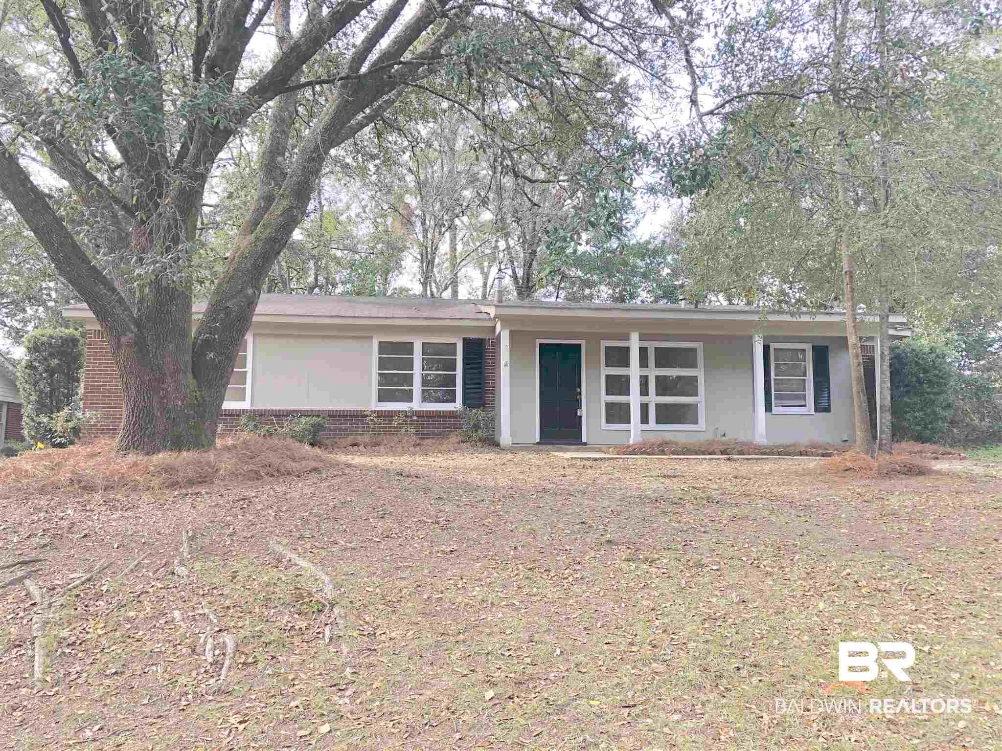 201 Glen Oaks Road Mobile, AL 36608 - Photo 1 of 21 201 GLEN OAKS