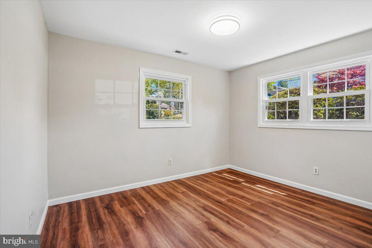 6904 Chelsea Road McLean, VA 22101 - Photo 13 of 15 Bright and airy room with natural light.