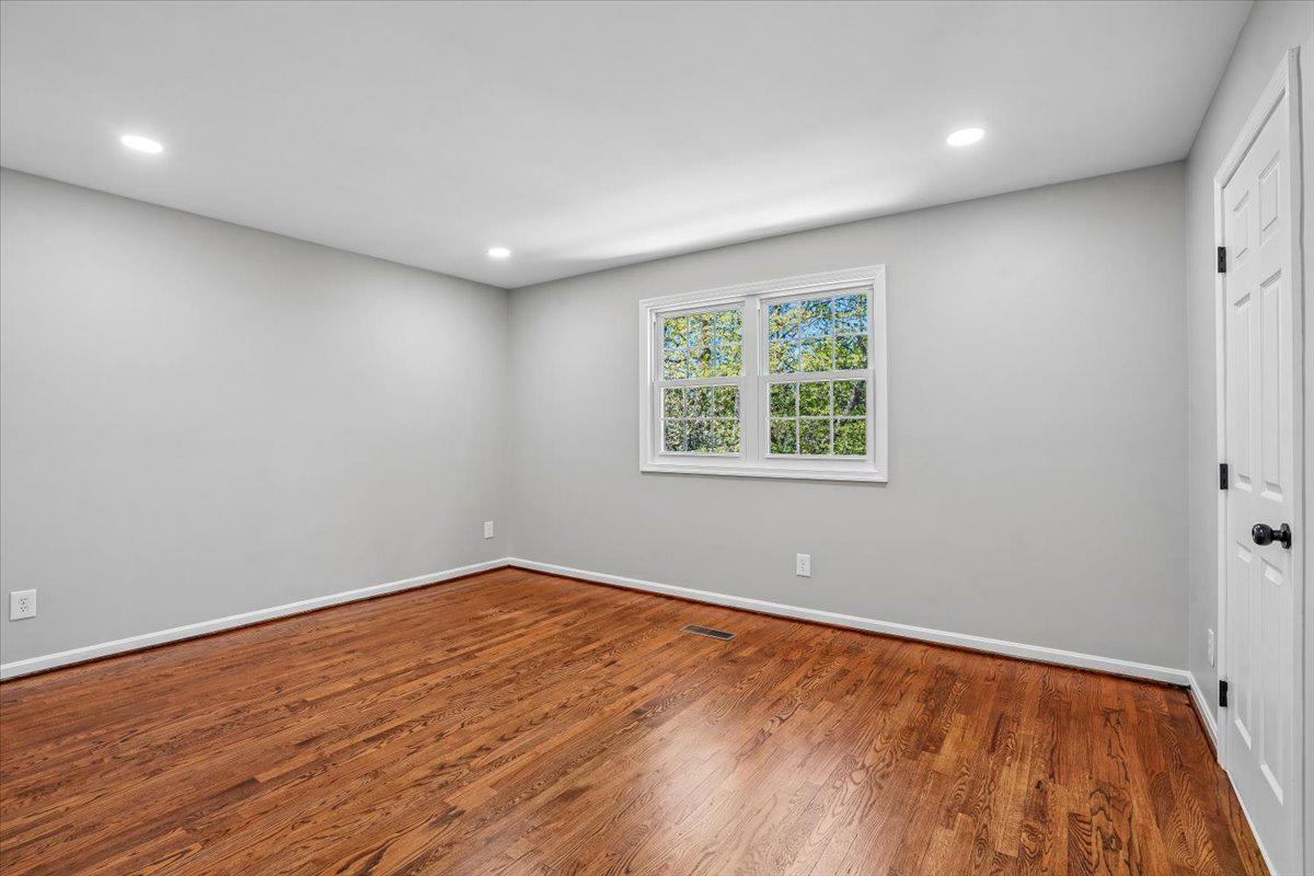 6904 Chelsea Road McLean, VA 22101 - Photo 6 of 15 Bright and airy room with hardwood floors.