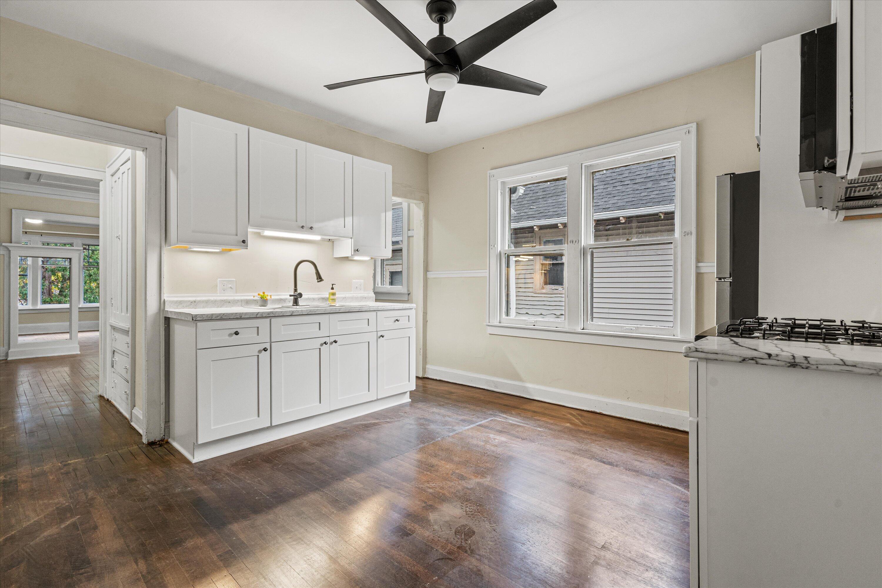 2761 North 39th Street, Unit 2763 Milwaukee, WI 53210 - Photo 21 of 49 26-DSC09002