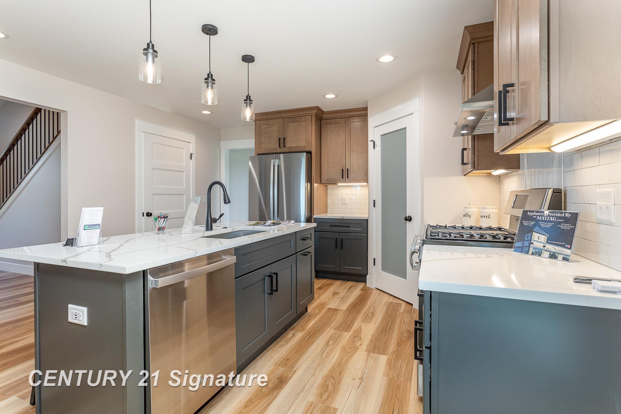 2279 Holly Ridge Lane Standish, MI 48658 - Photo 17 of 41 Gallery Image 17