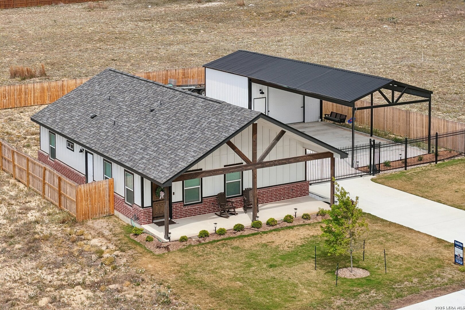 a house view with a outdoor space
