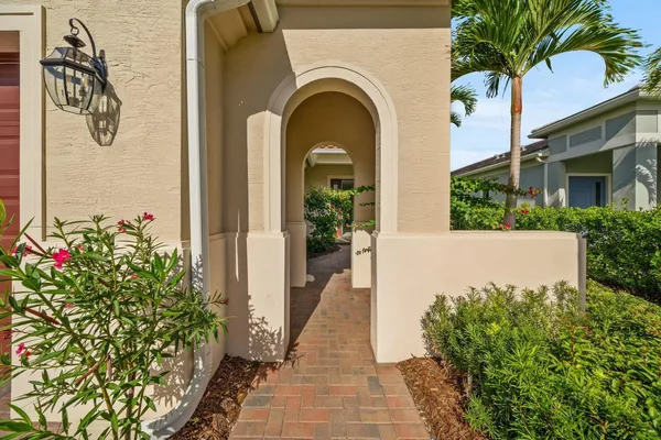 $4,750 | 601 Southeast Fascino Circle, Port St. Lucie, FL 34984