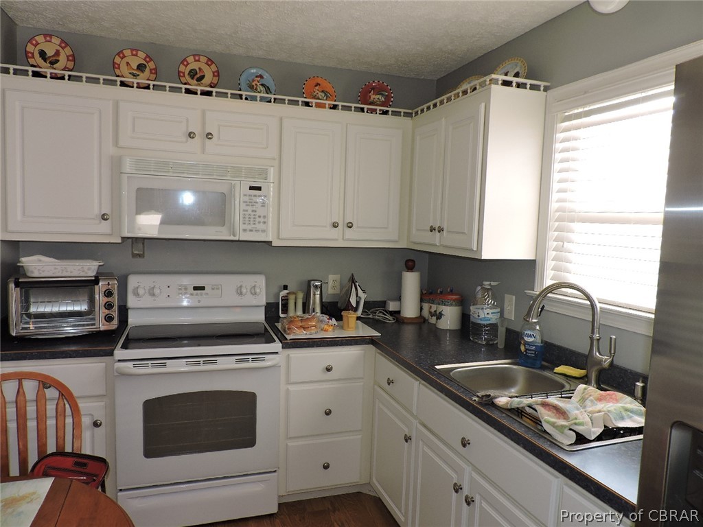 2084 Riley Lane Hayes, VA 23072 - Photo 5 of 13 Gallery Image 5