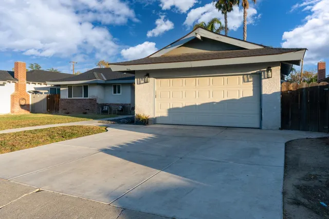 a view of a house with a outdoor space
