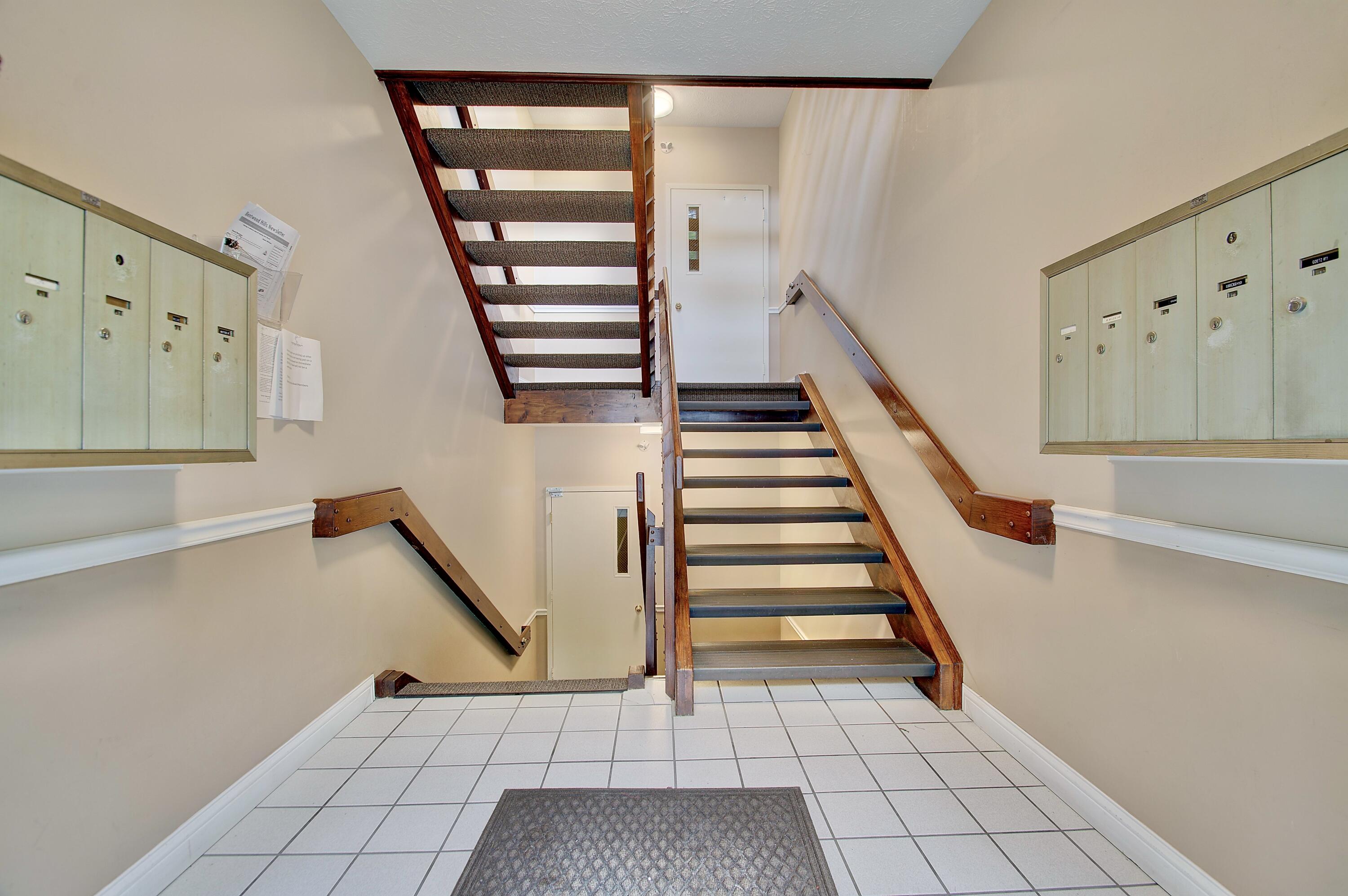 370 Timber Ridge Drive, Unit 3 Newport, KY 41071 - Photo 2 of 21 Gallery Image 2