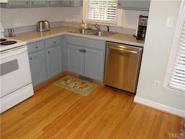 121 Fenner Lane Raleigh, NC 27603 - Photo 8 of 14