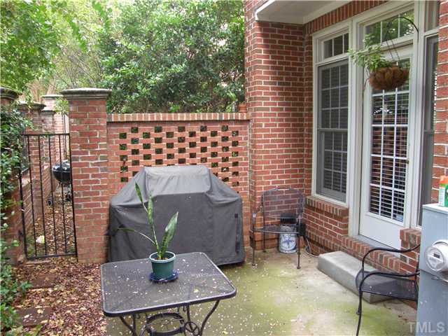 121 Fenner Lane Raleigh, NC 27603 - Photo 9 of 14