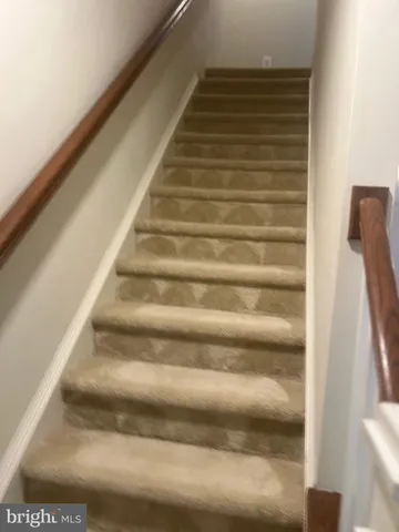 $2,600 | 43031 Foxtrail Woods Terrace, Unit 107, Ashburn, VA 20148