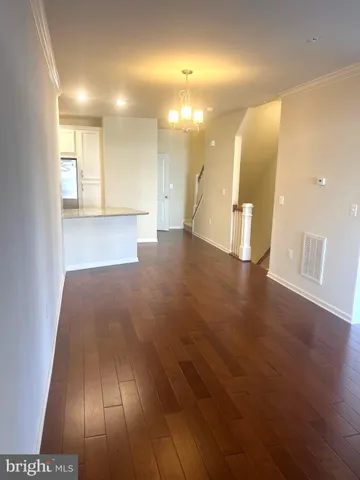 $2,600 | 43031 Foxtrail Woods Terrace, Unit 107, Ashburn, VA 20148