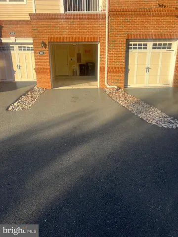 $2,600 | 43031 Foxtrail Woods Terrace, Unit 107, Ashburn, VA 20148