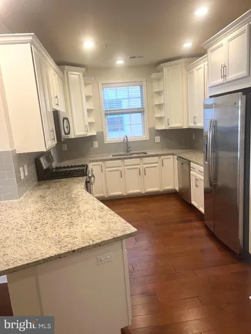 $2,600 | 43031 Foxtrail Woods Terrace, Unit 107, Ashburn, VA 20148