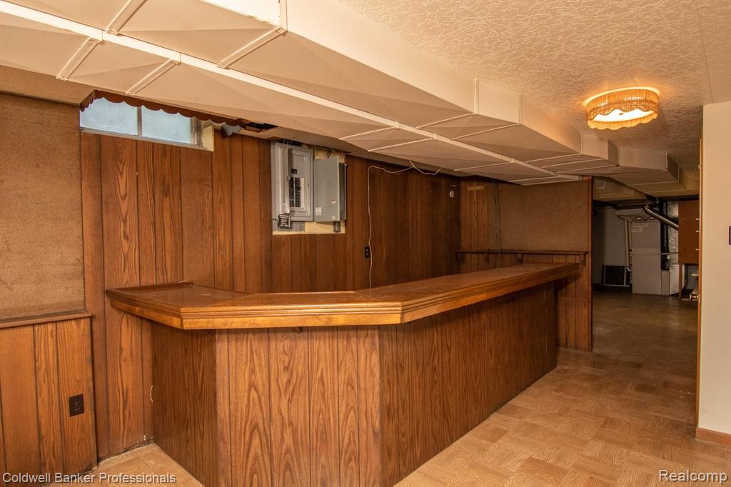 65 South Duval Road Grosse Pointe Shores, MI 48236 - Photo 32 of 40