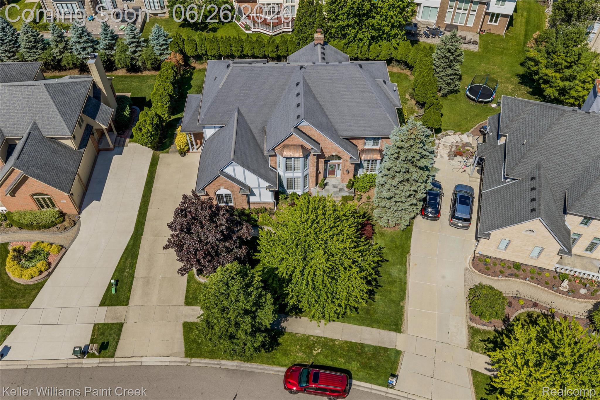 2036 Hickory Trail Drive Rochester, MI 48309 - Photo 2 of 77 67-2036 Hickory Trail Dr - Aerial 0007.jpg