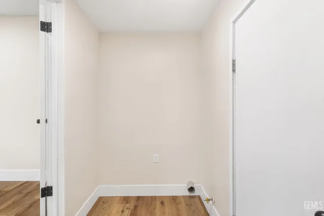 a house view with a backyard space