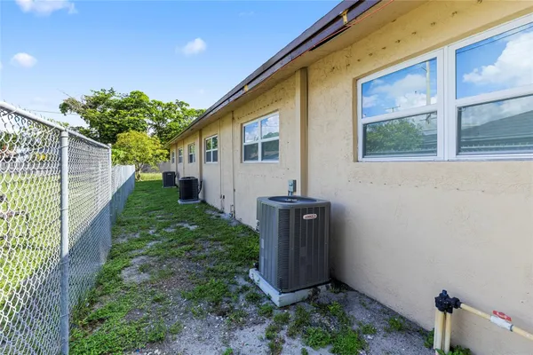 $799,999 | 225 Northwest 12th Court, Pompano Beach, FL 33060
