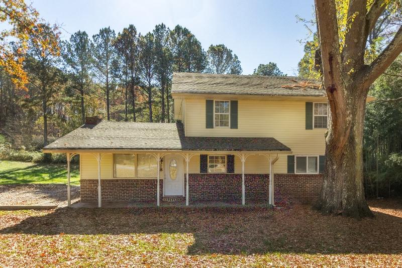 318 Keller Road Rossville, GA 30741 - Photo 2 of 22 318 Keller Rd-3