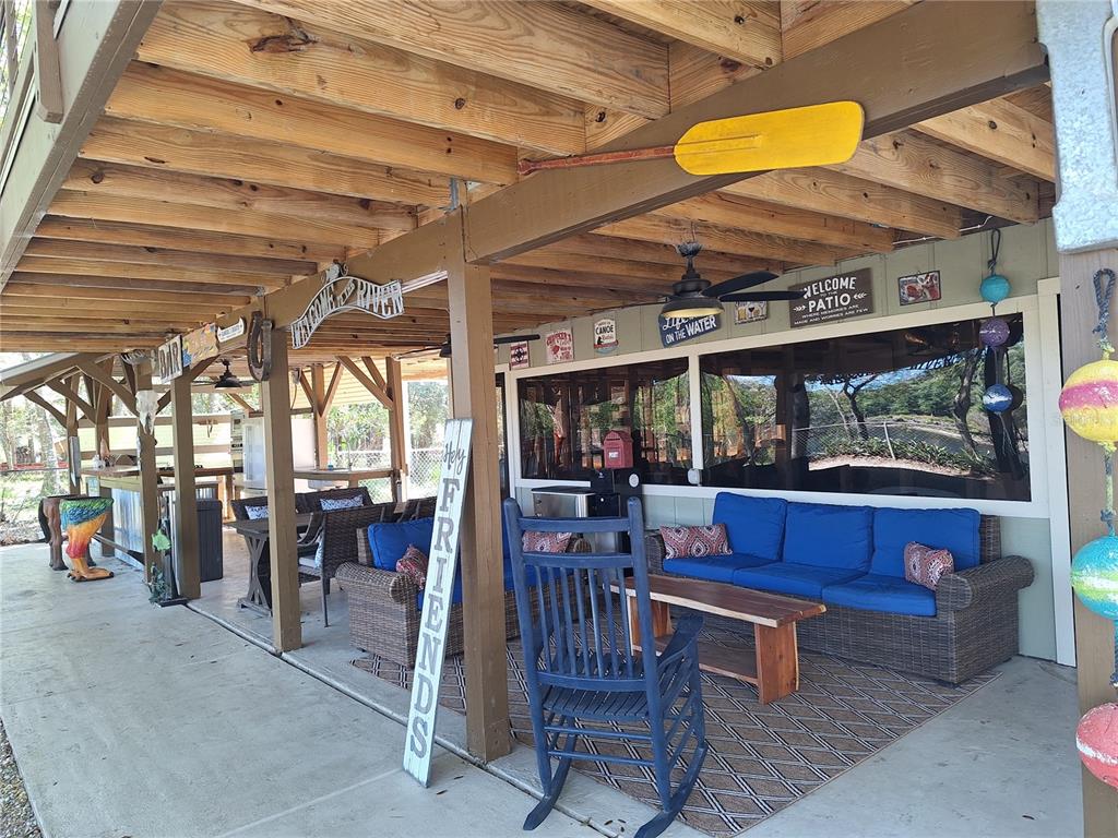 1069 Southeast Suwannee Trail Branford, FL 32008 - Photo 39 of 47 a view of a bar restaurant