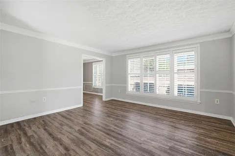 $465,000 | 2842 Springdell Circle, Valrico, FL 33596