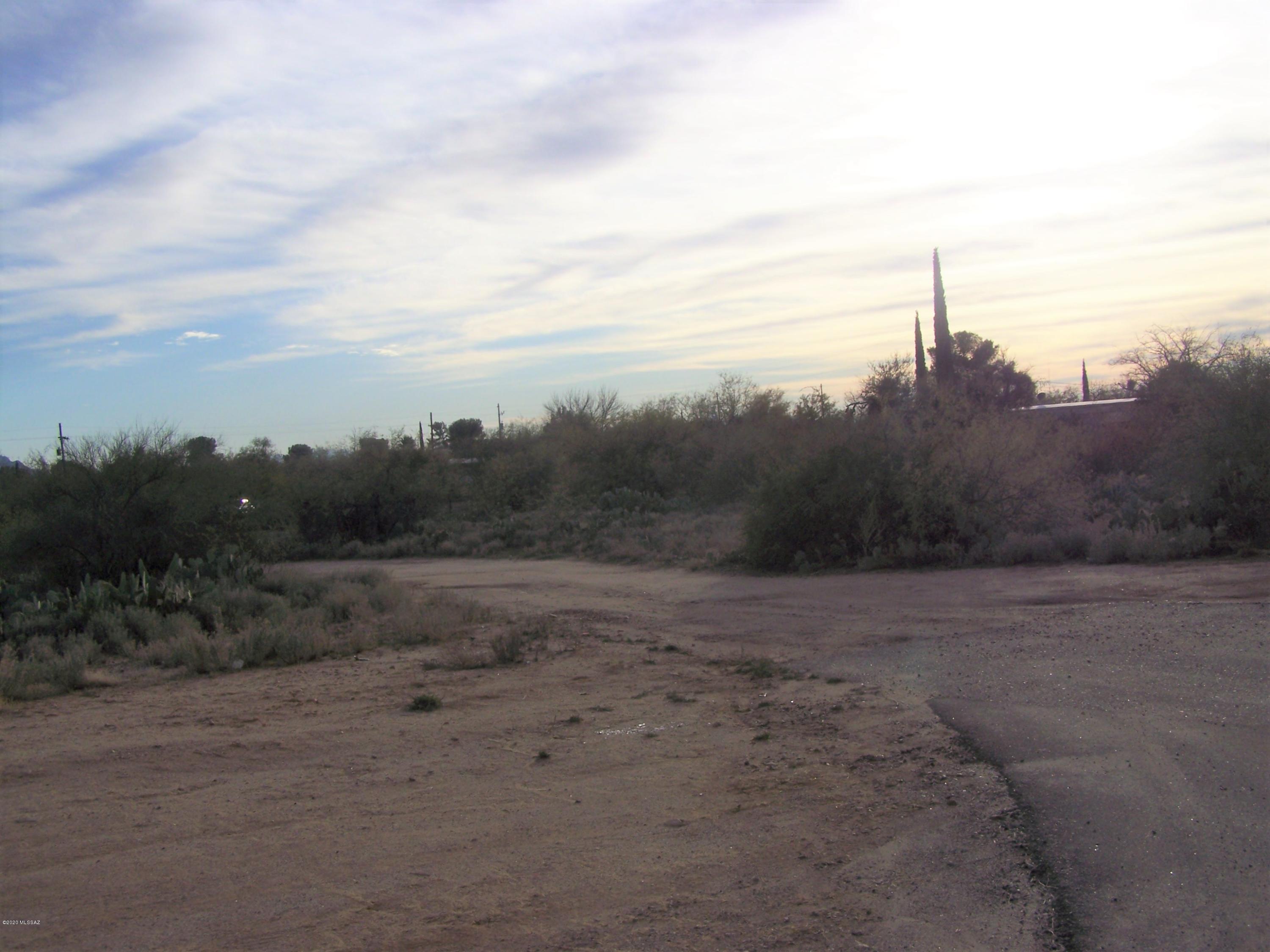 3440 East Edwin Road Tucson, AZ 85739 - Photo 13 of 41 Gallery Image 13