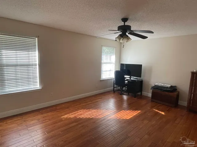 $274,900 | 6831 Community Drive, Pensacola, FL 32526