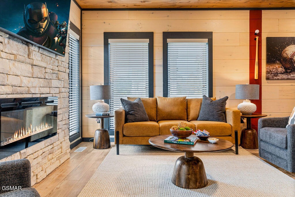 341 Rambling Crk Way Sevierville, TN 37862 - Photo 12 of 100 Gallery Image 12