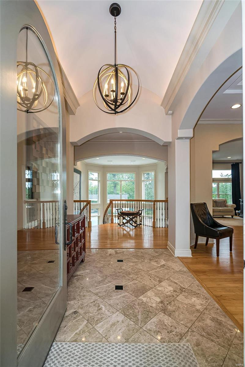 514 Fox Ridge Road Frontenac, MO 63131 - Photo 5 of 52 Gallery Image 5