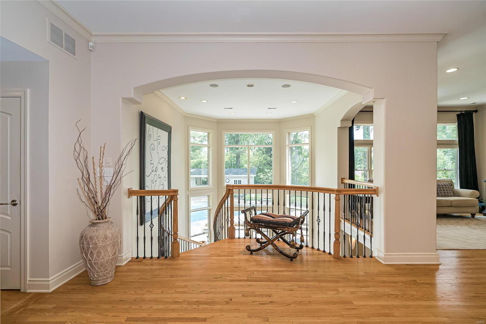 514 Fox Ridge Road Frontenac, MO 63131 - Photo 8 of 52 Gallery Image 8