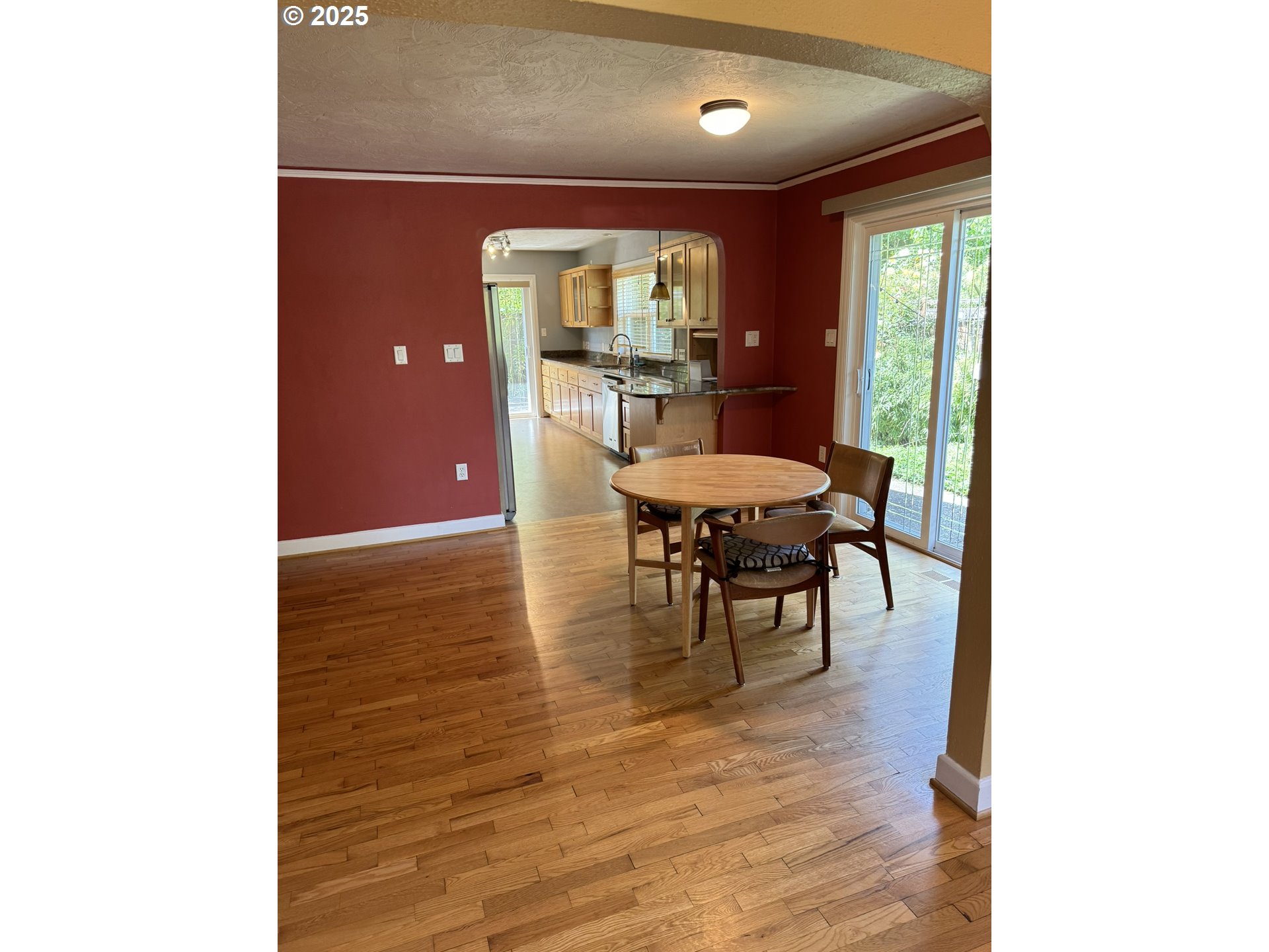 810 East 20th Avenue Eugene, OR 97405 - Photo 7 of 30 a dining room with furniture and wooden floor
