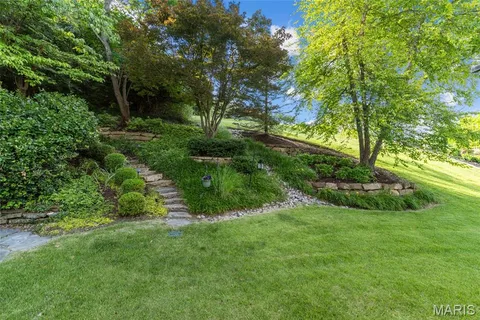 $630,000 | 647 Waterford Ridge Drive, Ballwin, MO 63021