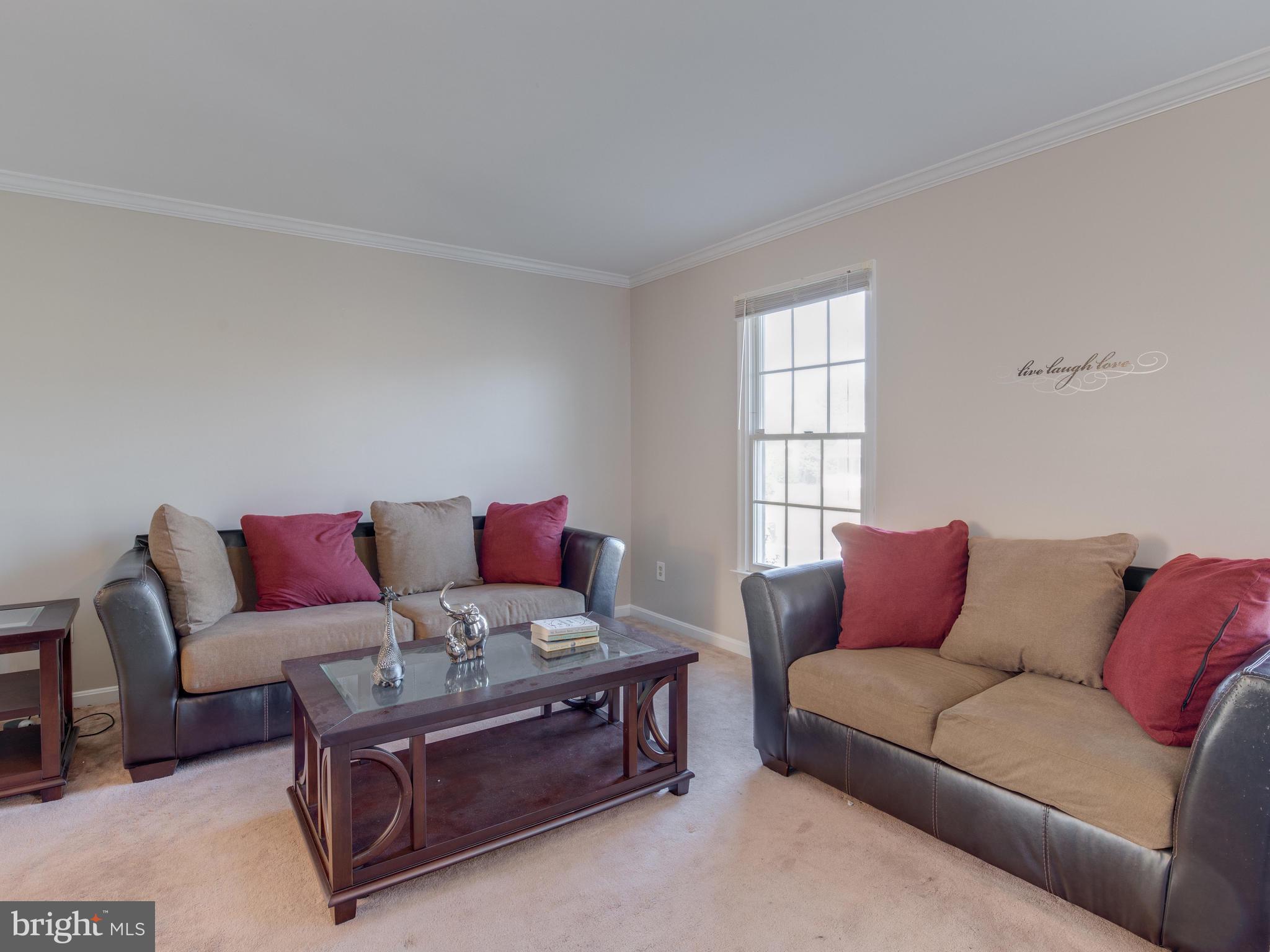 655 Friendship Road Westminster, MD 21157 - Photo 7 of 46 Gallery Image 7