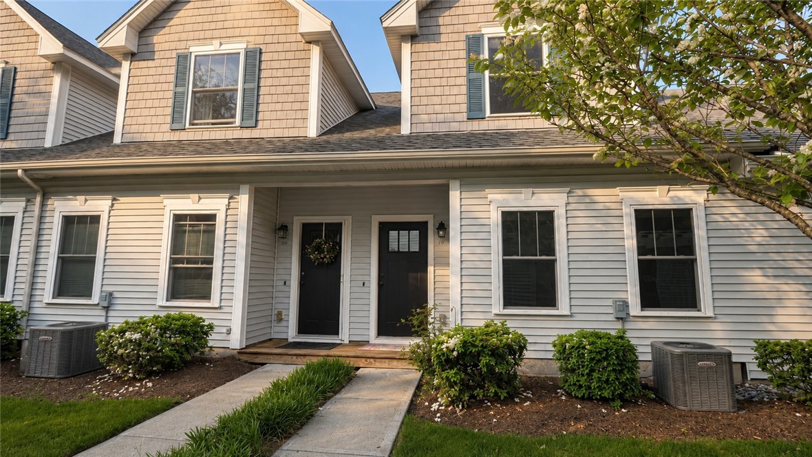 301 West Shore Road, Unit 19 Warwick, RI 02889 - Photo 23 of 41
