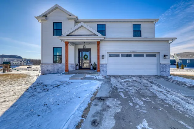 $719,900 | N56-w24205 Simona Drive, Sussex, WI 53089