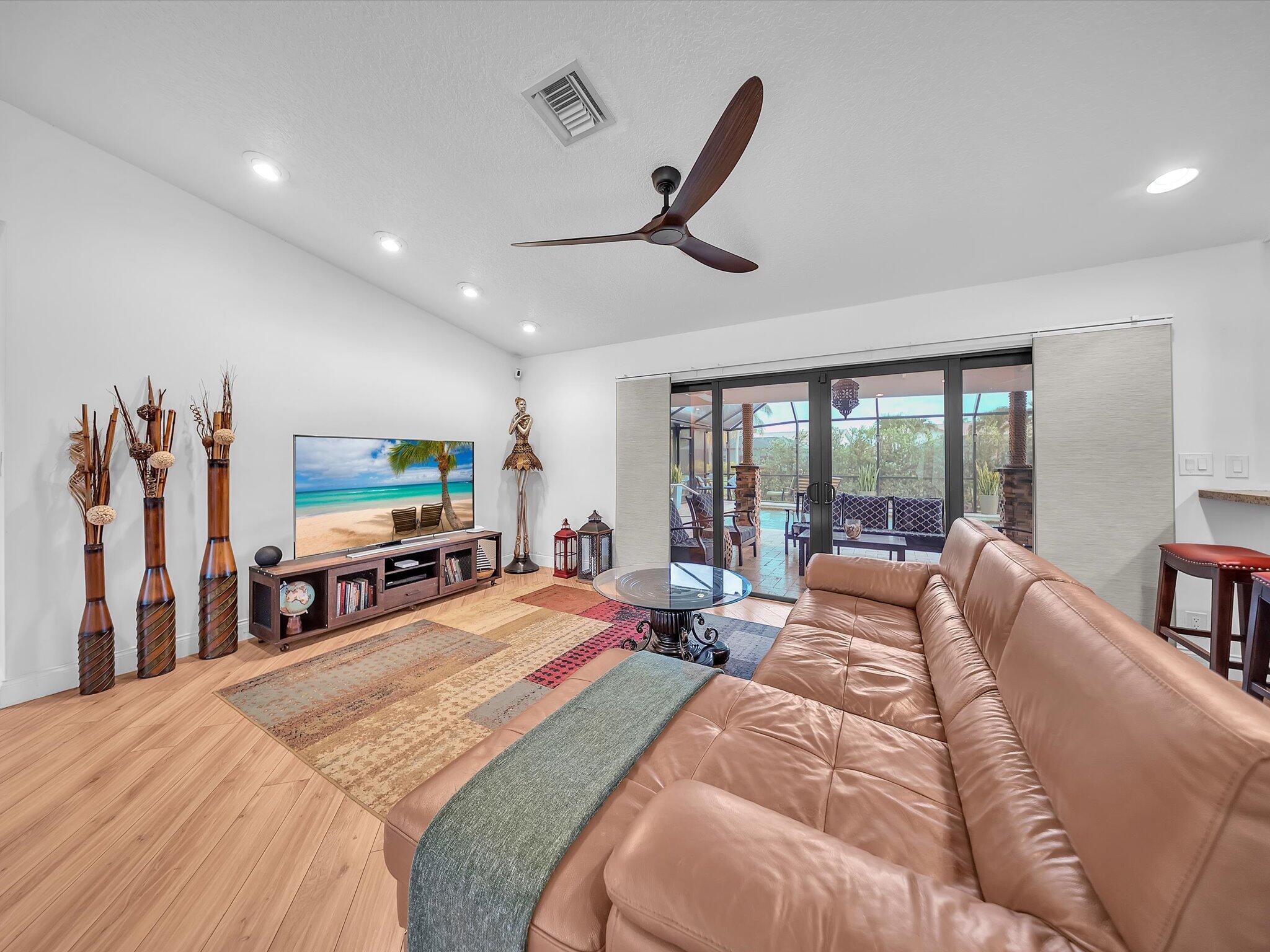 10134 Crosswind Road Boca Raton, FL 33498 - Photo 11 of 38 13-DSC0070