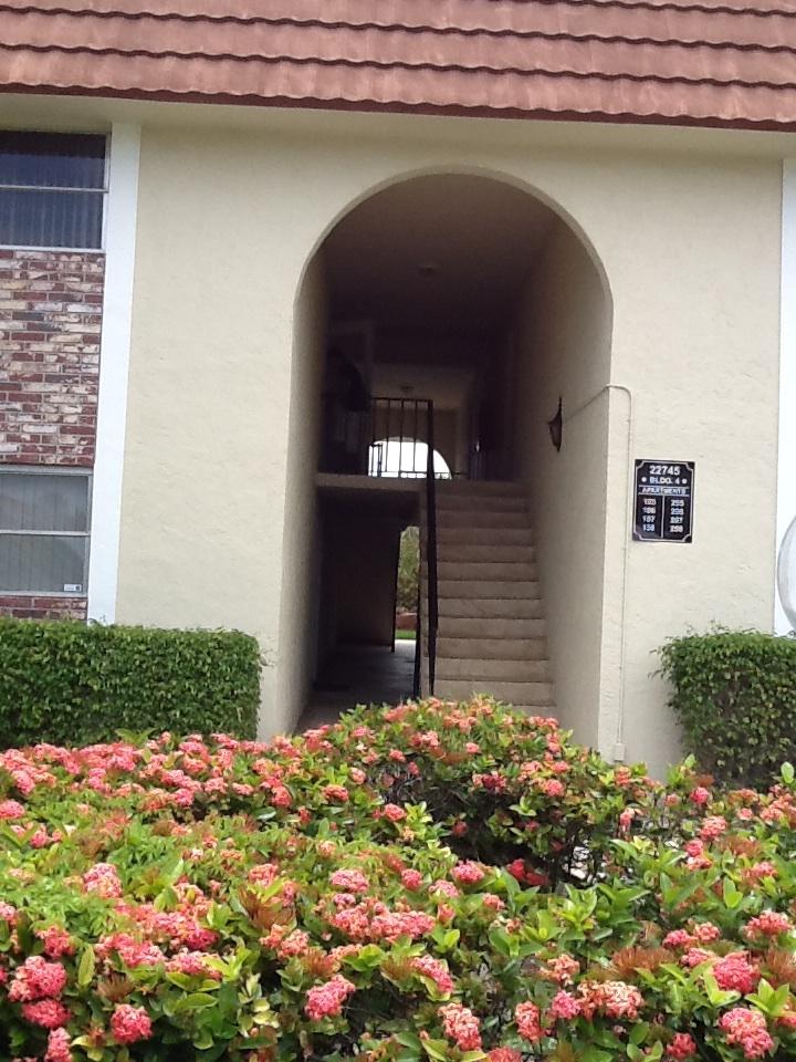 22745 Southwest 66th Avenue, Unit 208 Boca Raton, FL 33428 - Photo 2 of 16 edgewood back entrance