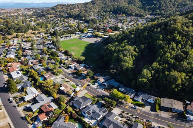 $1,395,000 | 456 Alameda De La Loma, Novato, CA 94949