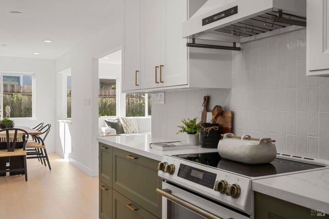 $1,395,000 | 456 Alameda De La Loma, Novato, CA 94949