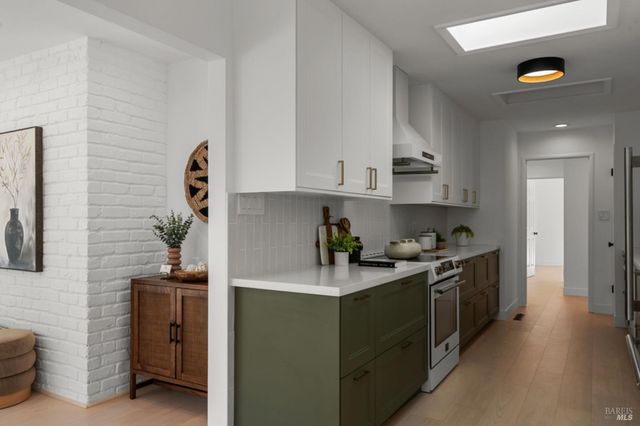 $1,395,000 | 456 Alameda De La Loma, Novato, CA 94949