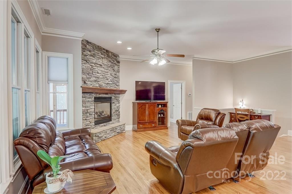 155 Camptown Road Brevard, NC 28712 - Photo 3 of 46 Gallery Image 3