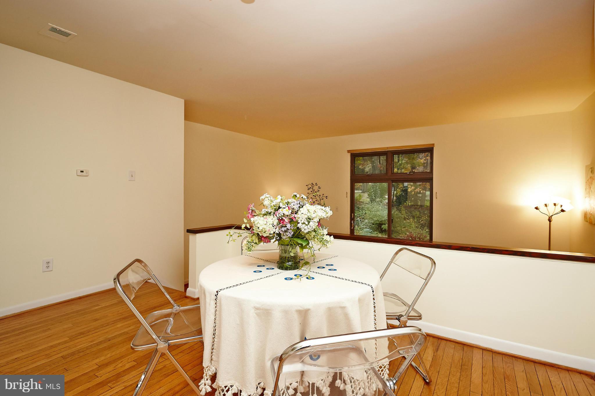 2015 Golf Course Drive Reston, VA 20191 - Photo 9 of 30 Dining Room