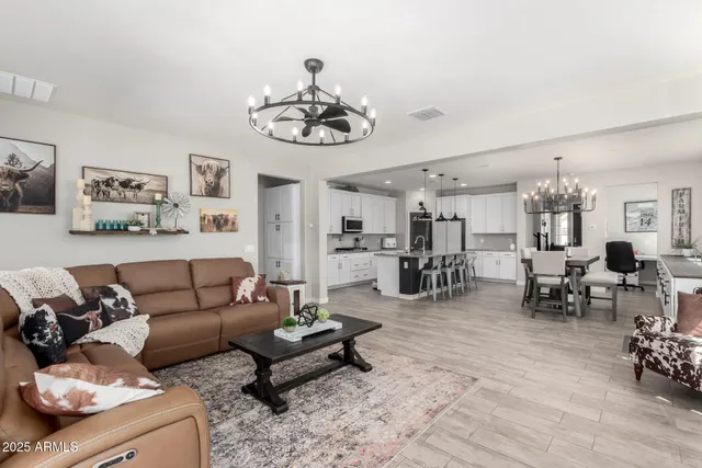 $749,900 | 10043 West Foothill Drive, Peoria, AZ 85383