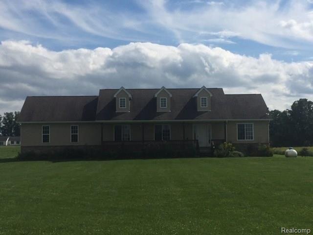 10755 Fisher Road Yale, MI 48097 - Photo 1 of 13 IMG_1720.JPG