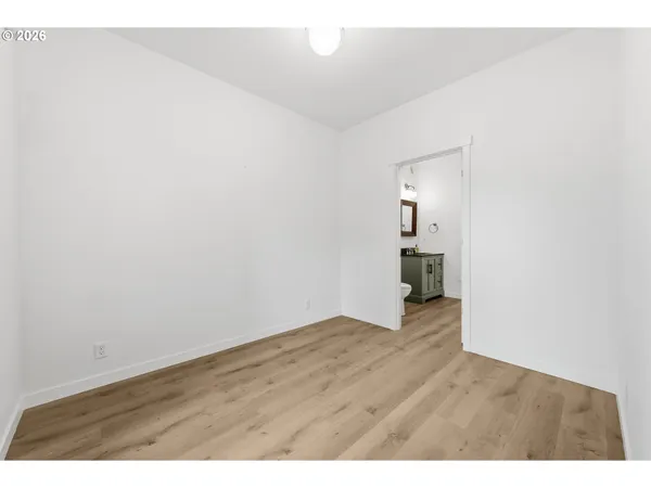 $379,000 | 5592 Burnett Avenue, Unit A, Eugene, OR 97402