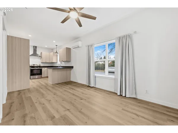 $379,000 | 5592 Burnett Avenue, Unit A, Eugene, OR 97402