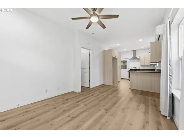 $379,000 | 5592 Burnett Avenue, Unit A, Eugene, OR 97402