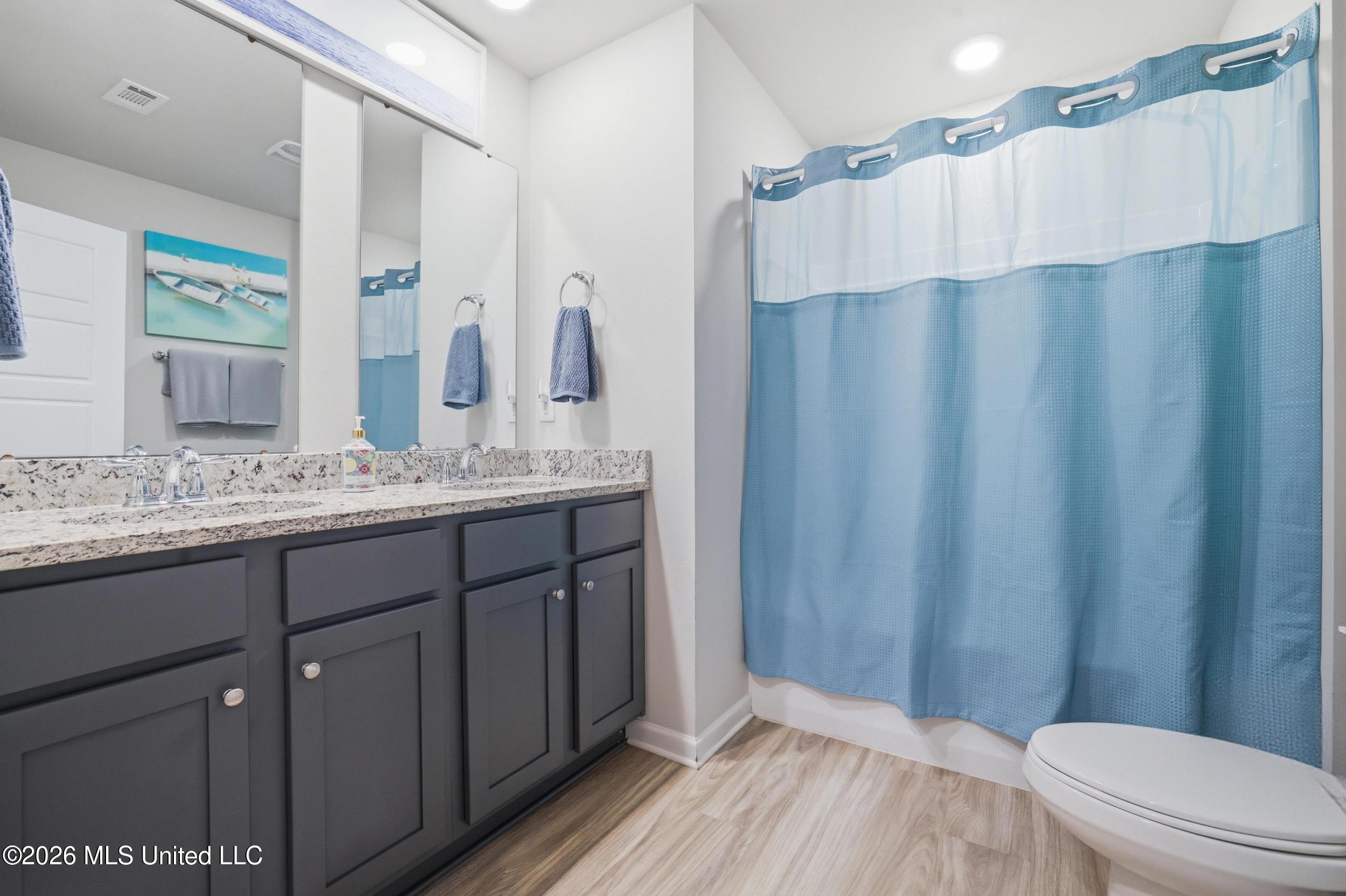 8257 Curry Road Biloxi, MS 39532 - Photo 37 of 49 R6__1051_autoremove_33866573