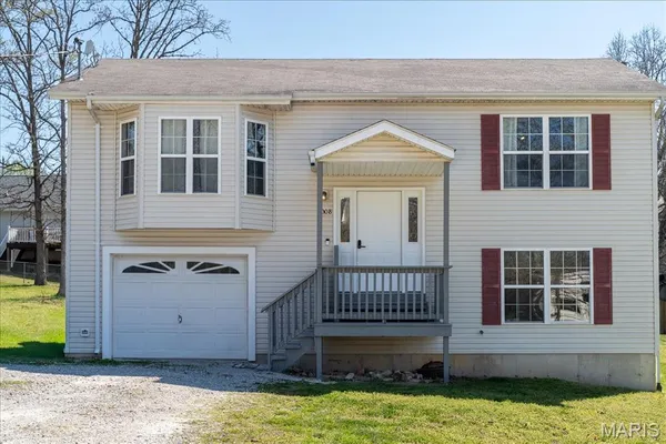 $240,000 | 1308 Wildwood Dr Street, St. Clair, MO 63077