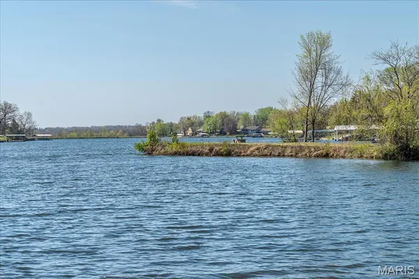 $240,000 | 1308 Wildwood Dr Street, St. Clair, MO 63077