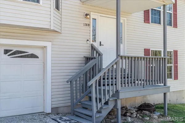 $240,000 | 1308 Wildwood Dr Street, St. Clair, MO 63077