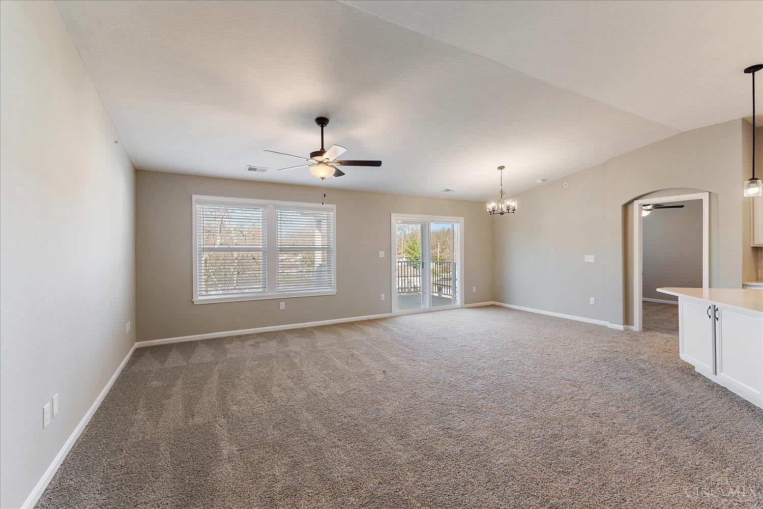 547 Tradition Ridge, Unit 81301 Cincinnati, OH 45245 - Photo 5 of 34